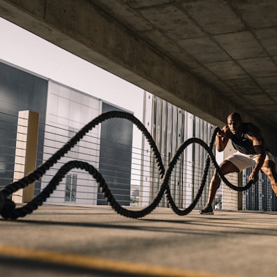 阿根廷门将马丁内斯在点球大战中扑救的英勇表现